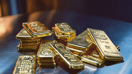 Gold_rises_as_softer_dollar_and_lower_yields_support_prices_amid
