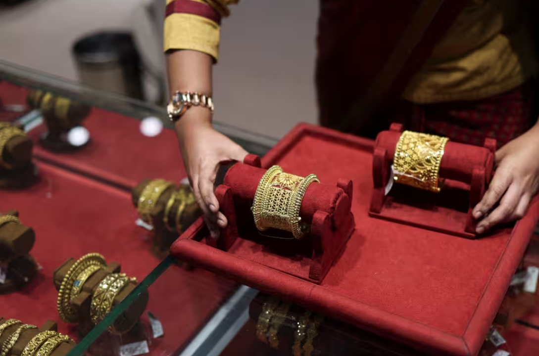 Indian jewellery retailers promoting old gold exchange to reduce bullion imports and ease foreign exchange pressure