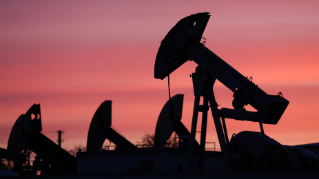 Oil Futures Climb as Iran Talks Stall Again