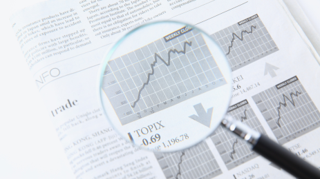 Platinum Stocks Fall as Warehouse Draws Deepen