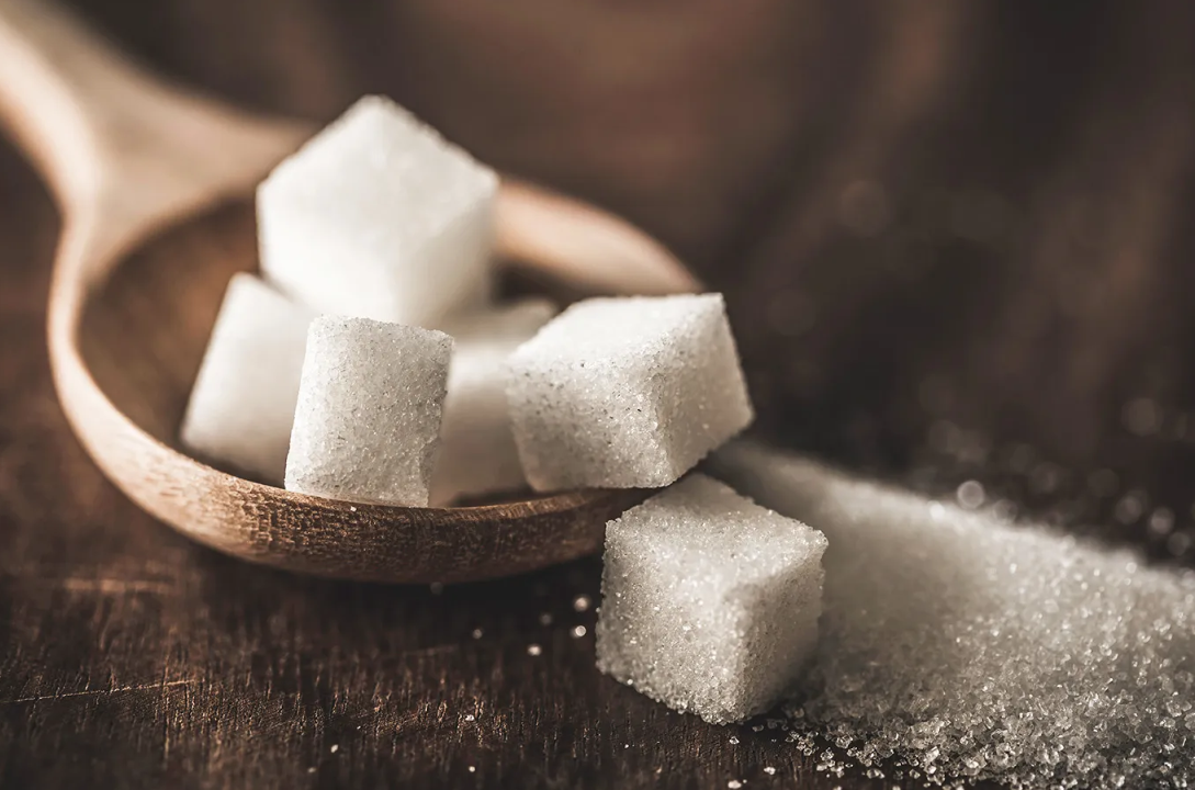 Raw sugar futures stabilize after falling on lower energy prices and changing ethanol production incentives