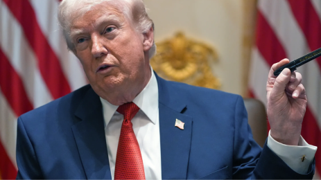 Trump Denies Iran Payout as Crypto Speculation Grows